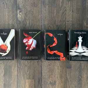 The Twilight Saga 6 Books Set By Stephenie Meyer PB NEW