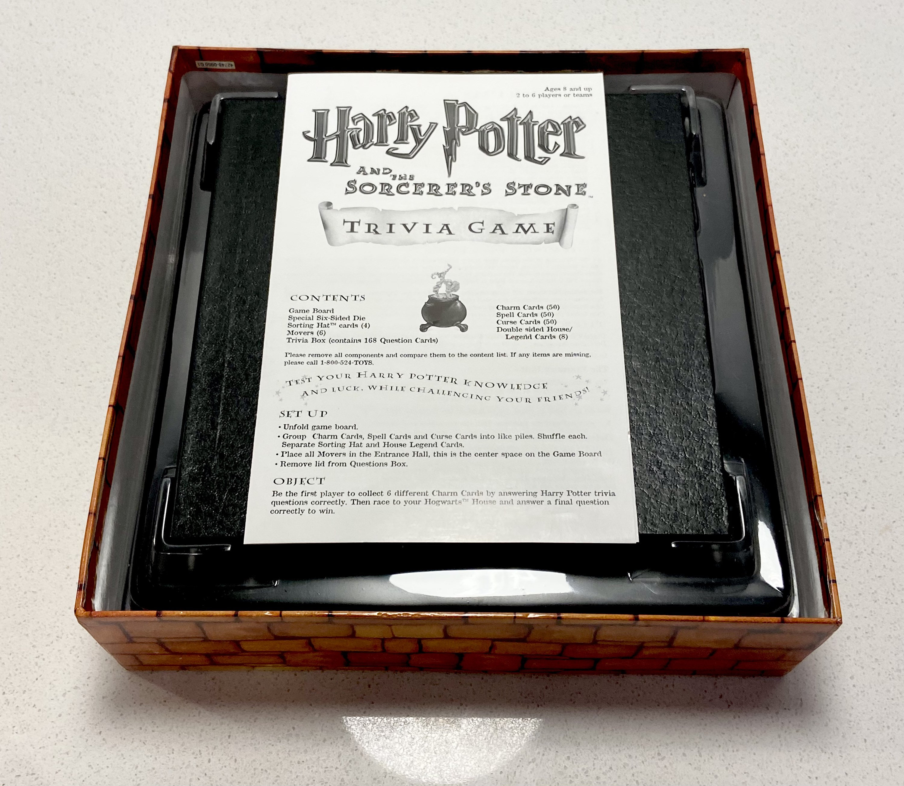 Harry Potter & the Sorcerer's Stone ~ Trivia Board Game, COMPLETE