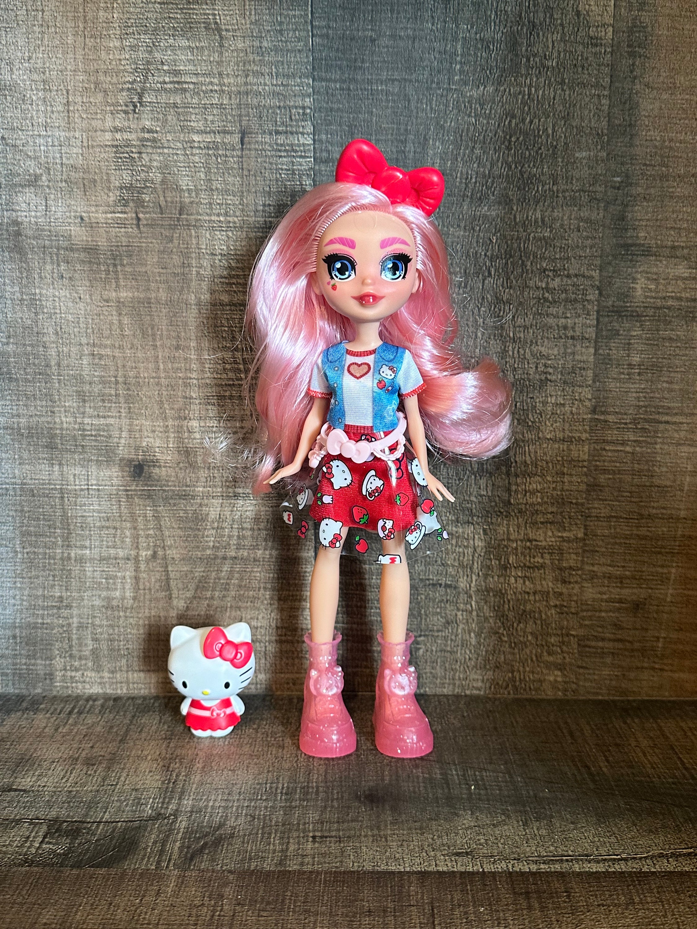 Figurine Hello Kitty & Éclair Sanrio SDCC 2022 - Édition Limitée Scellée