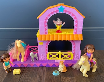 Dora's Talking Pony Place w/h Accessories