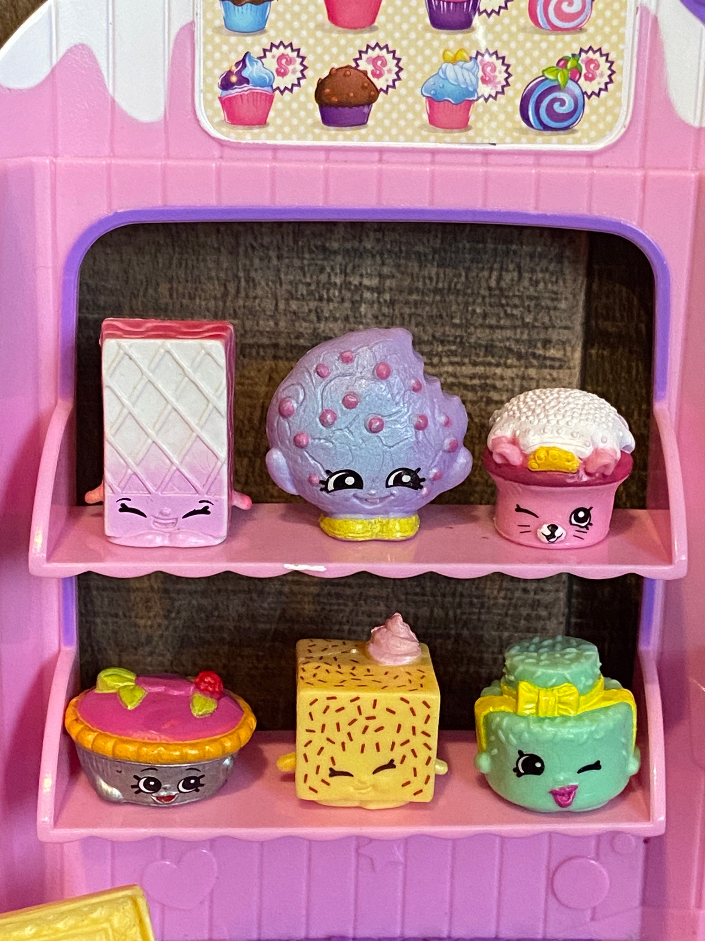 Shopkins cupcake queen cafe deals
