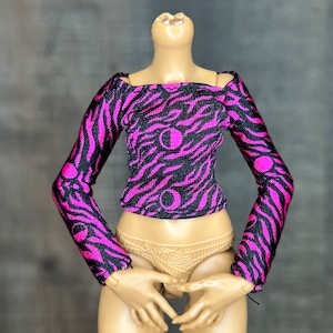 Clawdeen Wolf ~ G3 Core ~ Lila Pinkes Top