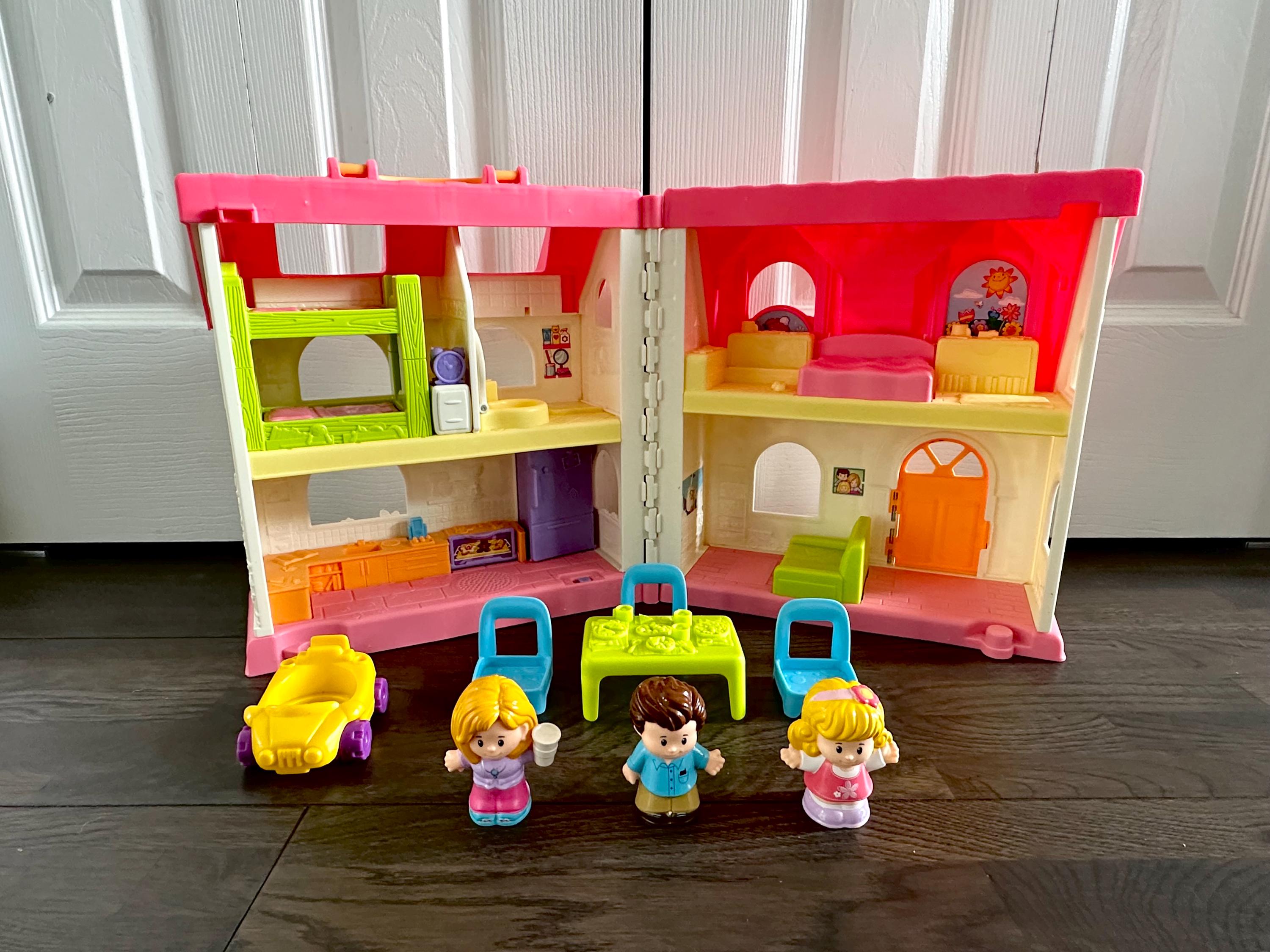 Fisher-Price Little People Surprise & Sounds  by Fisher-Price [並行輸入品] Fisher Price Little People ~ Surprise & Sounds Home, COMPLETE! - Etsy