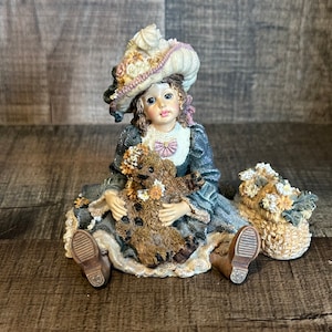 Boyd&#39;s Yesterday&#39;s Child ~ Victorian Series No. 4 ~ Daisy Chain B9