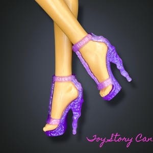 Abbey Bominable ~ Skull Shores ~ Purple Sandals