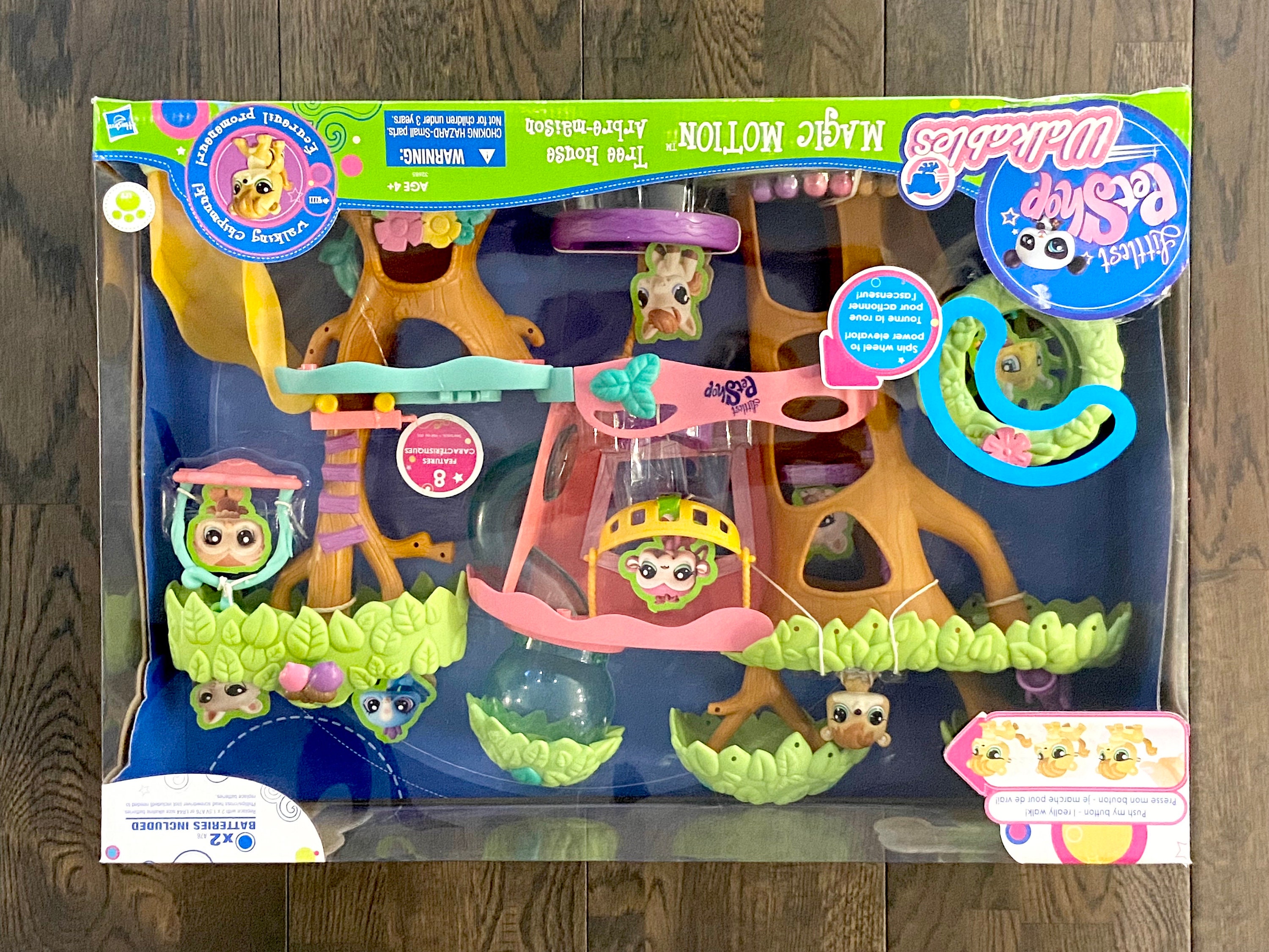 Littlest Pet Shop Hasbro Toy Folding House Get Better Center Play Set Lot  RARE!