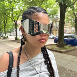 Silver Mirror Sunglasses - Unisex Rave Festival Shades, Cyberpunk Y2K Visor Glasses, Futuristic, UV Protection Eyewear
