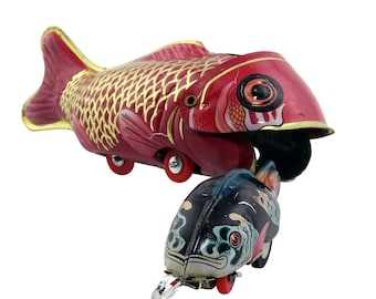 Tin toy - Fish eats fish - Koi - Tin fish