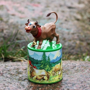 Animal Sounds Noise Box - Cow with Attachment - Moo Box