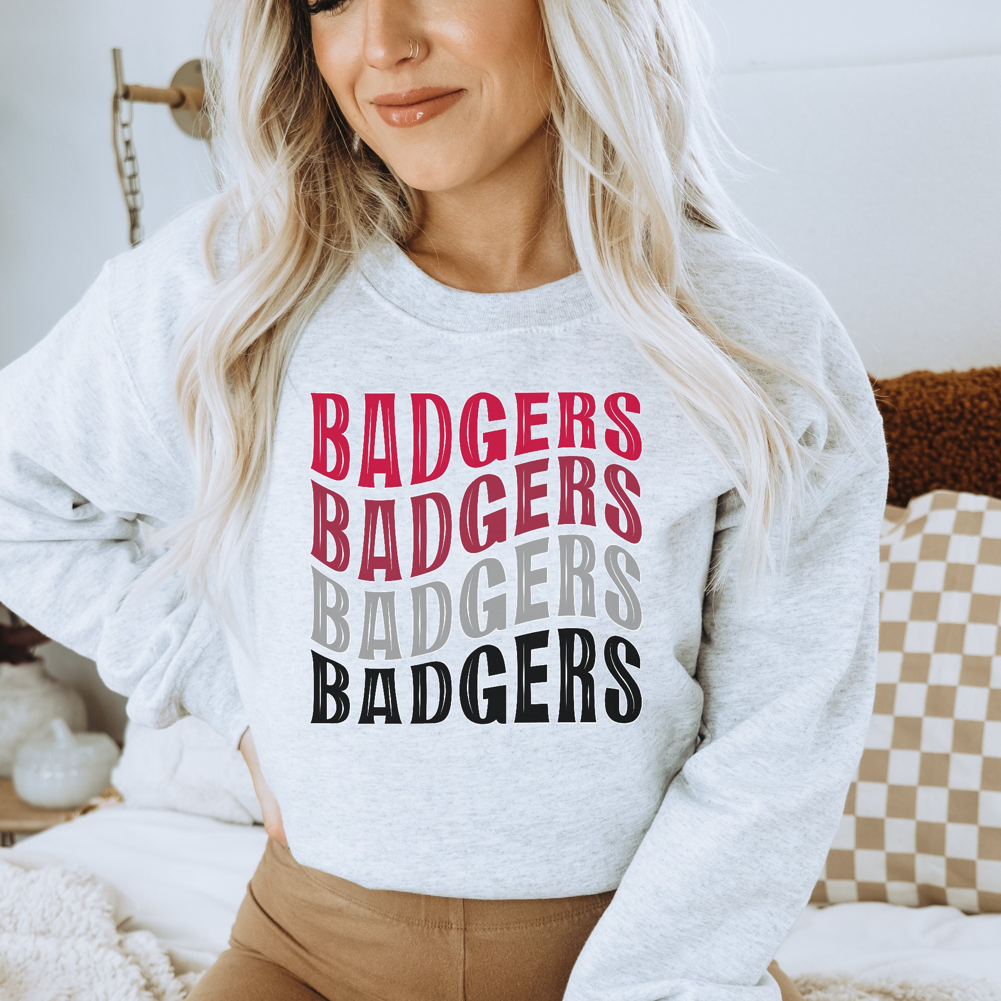 Wisconsin Badgers Sweatshirt - Etsy