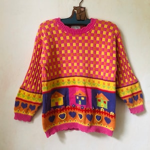 Kids Colorful Knitted Sweater, Age 5/6 Vintage Girl House Heart Flower Print Sweater, 90s Patterned Jumper, Bold Knitwear, Gift for Daughter