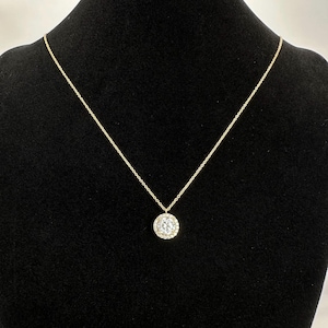 18k solid gold necklace with pendant with matching earrings