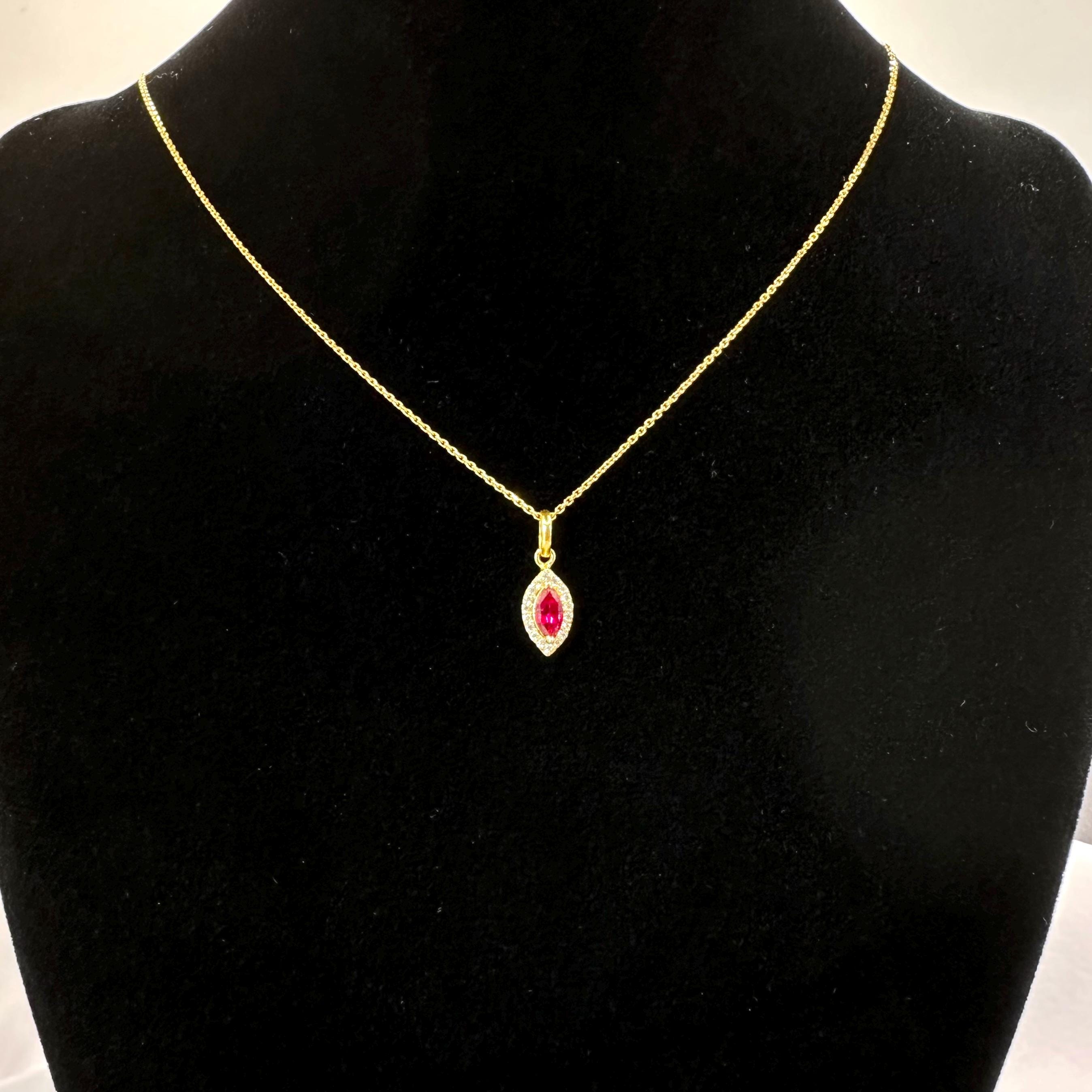 22k solid gold small pendant / gold charms