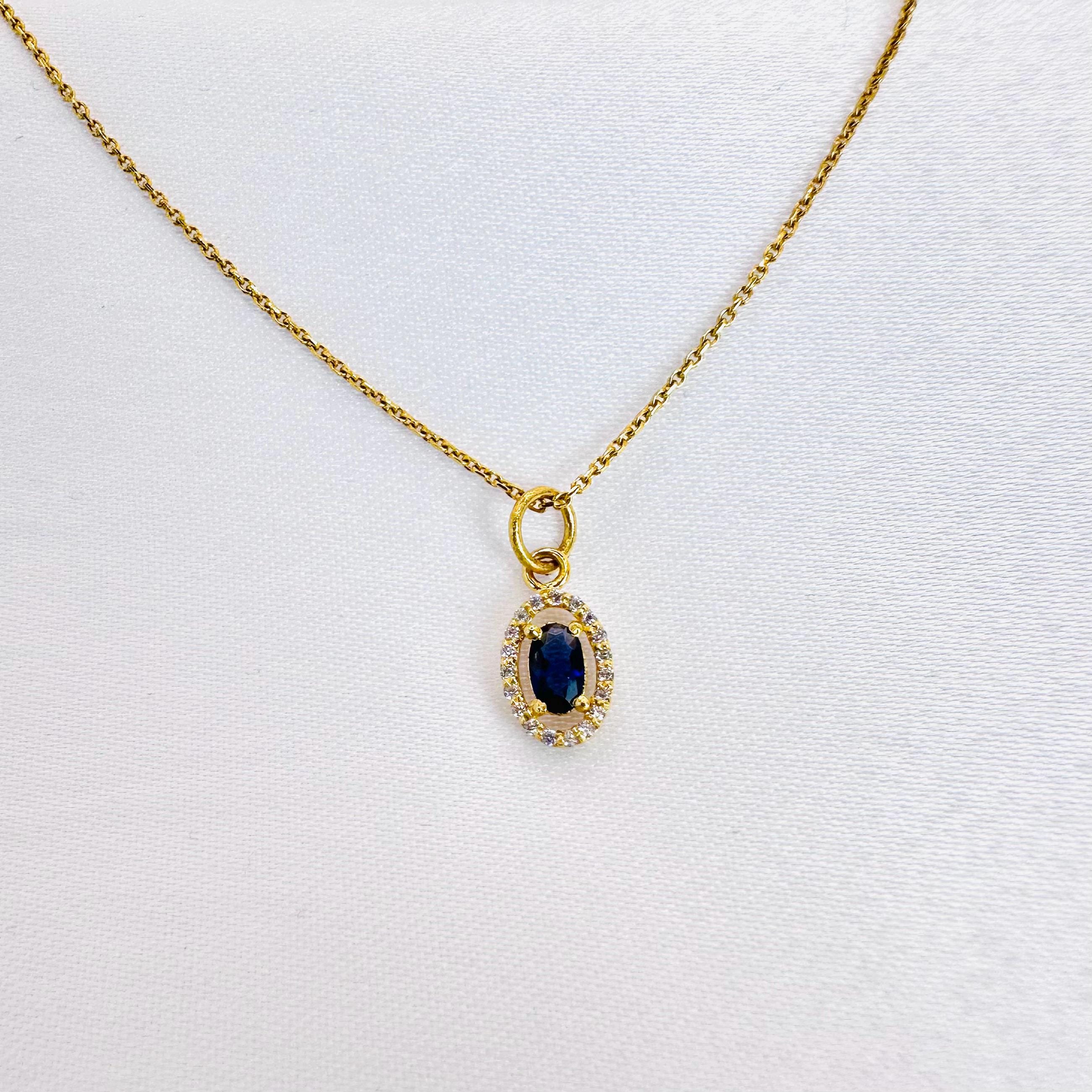 22k solid gold small pendant / gold charms