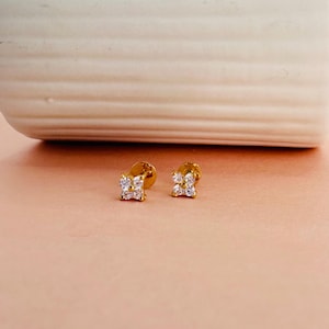 22k solid gold white CZ studded earrings