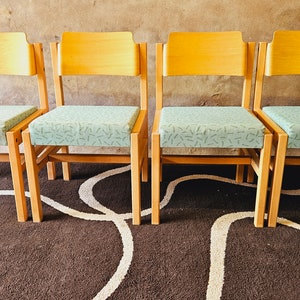 Set di 4 sedie in legno vintage