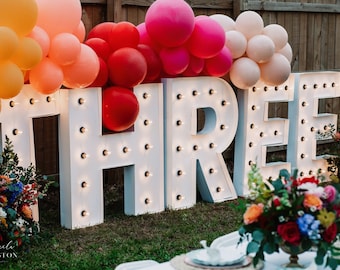 Letra de marquesina de aluminio de 42"