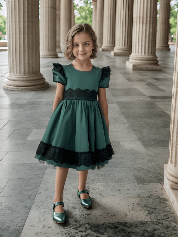 green emerald velvet dress Elegant Sami Gown in Hunter Green