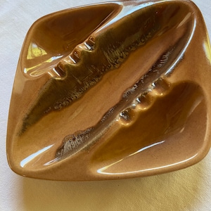 Vintage ceramic drip ashtray 1970 ashtray collectible ceramic mcm decor kitschy decor tobaccoana