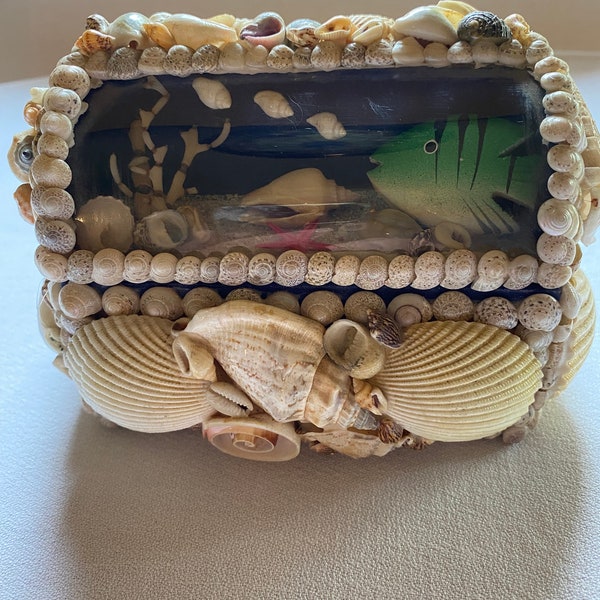 vintage seashell box w built in faux aquarium.