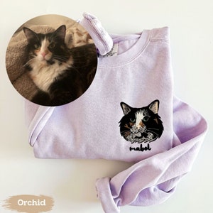 Comfort Colors® Custom Embroidered Cat Sweatshirt from Your Photo, Personalized Cat Face with Cat Name, Custom Embroidery Cat Lover Crewneck