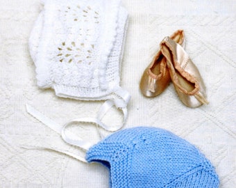 vintage knitting pattern for a fan and feather baby bonnet and boys helmet hat - dk yarn
