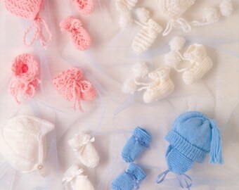 vintage knitting pattern for gorgeous baby bonnets and booties