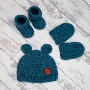 Crochet pattern for newborn baby bear beanie hat and booties Set - Instant Download