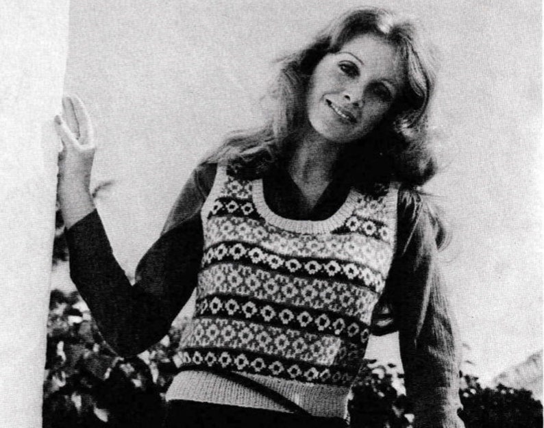 vintage knitting pattern for ladies gorgeous 1970s skinny slipover tops image 3