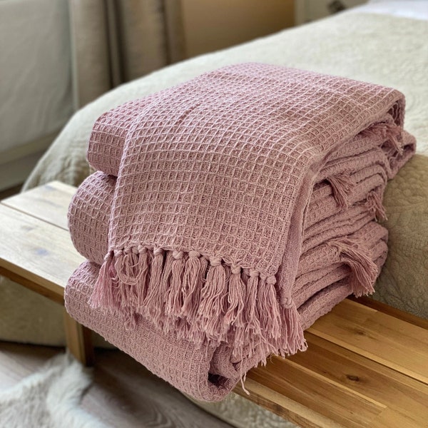 Luxury Woven 100% Cotton Warm Pale Pink Blush Plain Minimalist Honeycomb Sofa Bed Blanket Throw X Large Soft Machine Washable Fringe