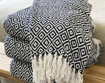 Woven 100% Cotton Black White Sofa Blanket Throw Diamond Check Boho Modern Bed Throw Geometric Checked Fringed X Large