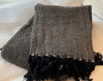 Luxury Woven 100% Cotton Charcoal Black Tweed Herringbone Sofa/Bed Blanket Throw Extra Large Soft Machine Washable Fringed