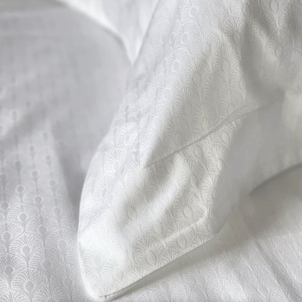 Luxury White 100% Egyptian Cotton - 550 Thread Count - Art Deco Fan Design - Duvet Covers, Pillowcases, Extra Deep Fitted/Flat Sheets