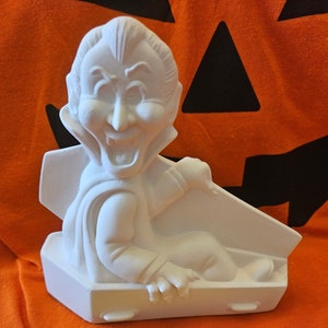 FREE USA Shipping! Halloween Vampire Coffin Scene! U Paint Ceramic Bisque! Unpainted Ready to Paint! WOW!