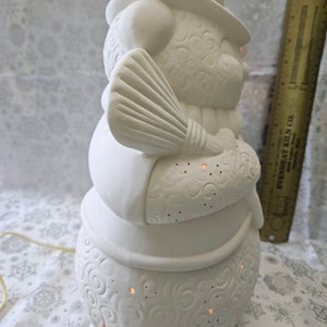 FREE USA Shipping Big Snowman w/Lamp Post Light-Up U Paint Ceramic Bisque Unpainted Ready to Paint WOW image 4