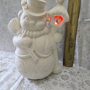 FREE USA Shipping Big Snowman w/Lamp Post Light-Up U Paint Ceramic Bisque Unpainted Ready to Paint WOW image 2