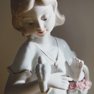 Keramik Figur - Mädchen und Taube
