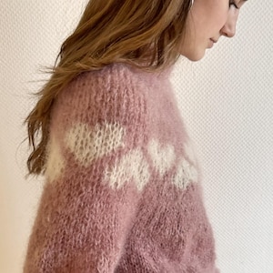 Strickanleitung HEARTS Pullover -  von oben nach unten in einem Stück gestrickt - Strickanleitung Norweger-Pullover mit Herzbordüre
