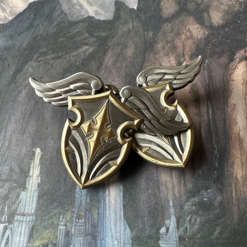 Paladin Shield Badge Enamel Pin, BG3 Pin, Video Game Fans Gift Memorabilia, Fandom Cosplay Gift image 8