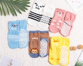 Calcetines antideslizantes con forma de animal para niños pequeños, calcetines personalizados con nombre, calcetines antideslizantes cómodos y seguros para niños de 1 a 5 años.
