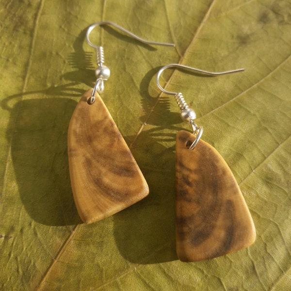 Paire de boucles d'oreilles en bois de buis