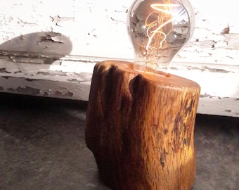Lampe à poser en bois de chêne