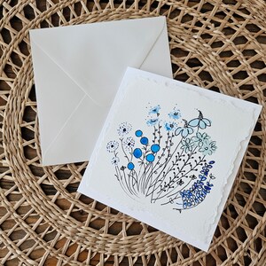 Cartão pintado à mão aquarela flores azuis selvagens cartão de felicitações de aniversário feito à mão para qualquer ocasião arte de parede