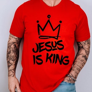 Jezus is koning T-shirt voor hem Jezus shirt christelijk cadeau voor hem Jezus Christus T-shirt religieus T-shirt katholiek cadeau voor hem God is goed