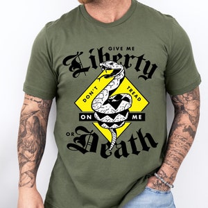Patriotic Tee, Snake Flag Men's Tshirt, America Patriot Shirt, Don't Tread on Me Top, USA Graphic Tee