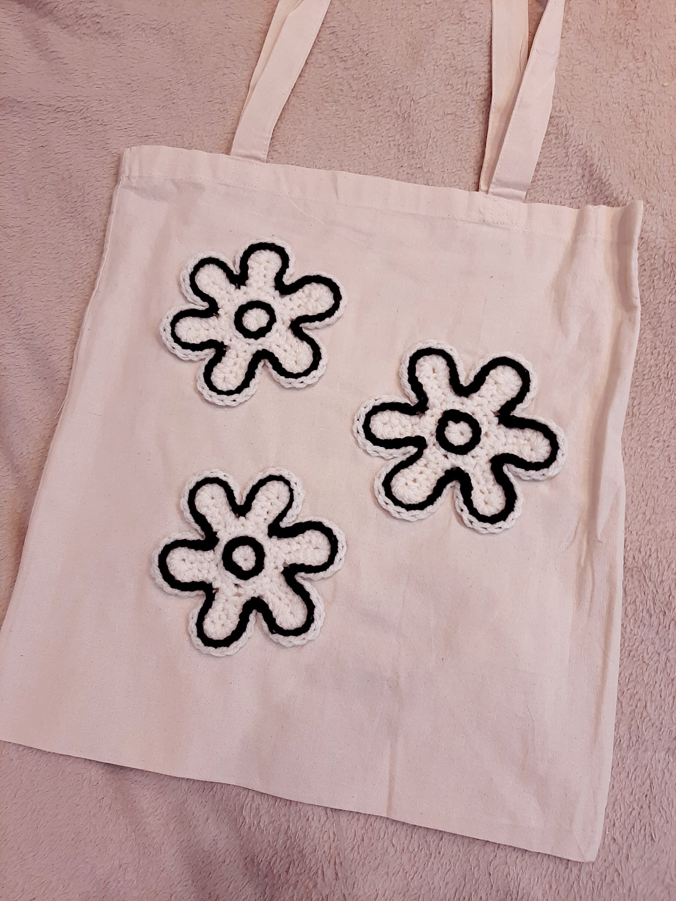 トートバッグ NOTHING EVERYTHING : 24FW / CROCHET FLOWER TOTE BAG (BLACK) Crochet Tote Funky Flower Bag. Flower Shopping Cotton Tote