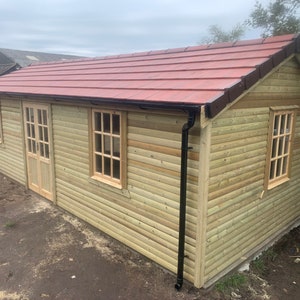 26x12 betegelde werkplaats tuinhuis schuur