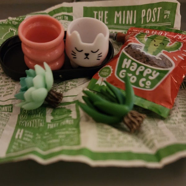 Miniverse Make It Mini Lifestyle SUCCULENT PAIR #1 white cat