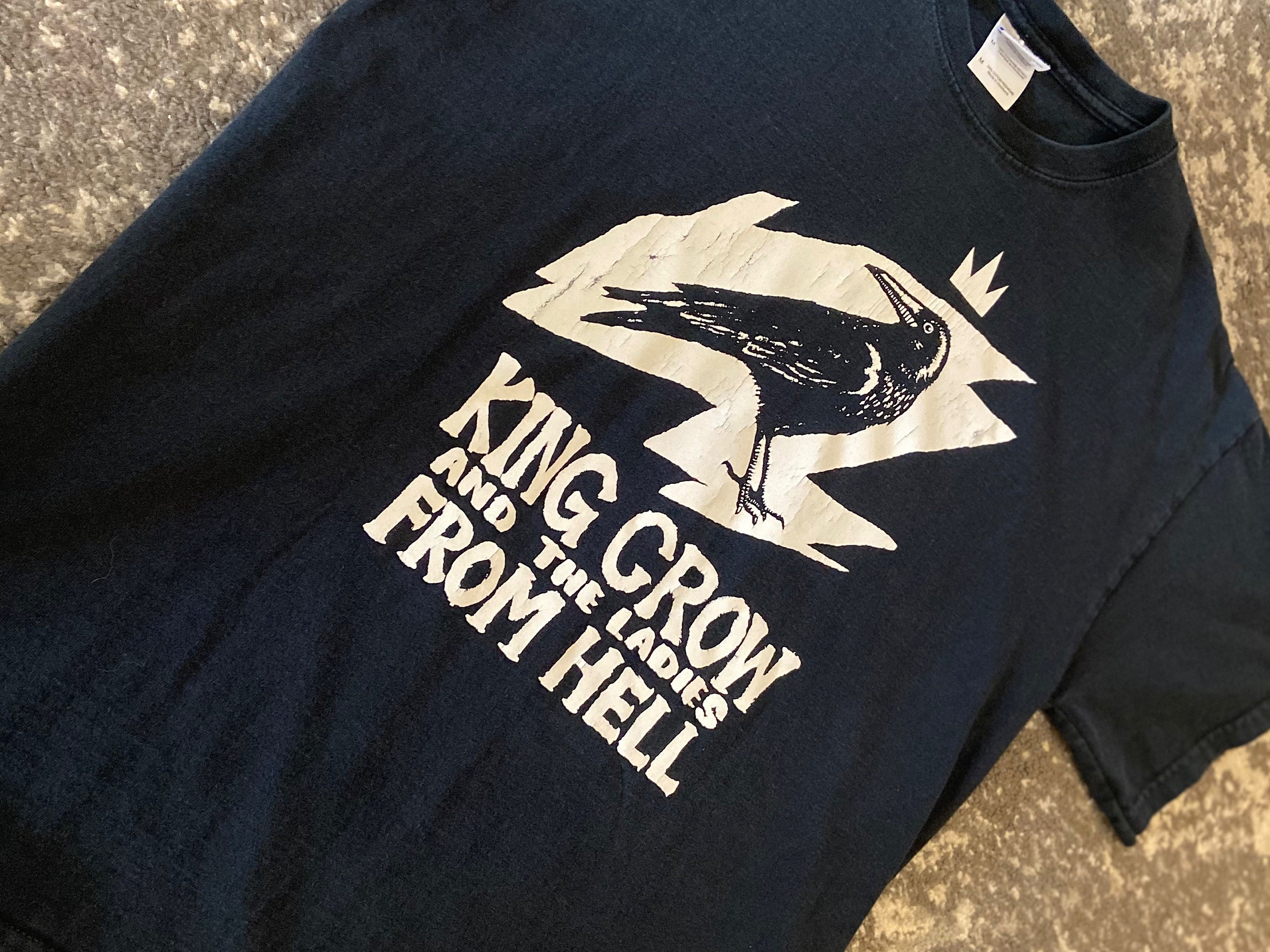 Discover Vintage Crow T-Shirt - King Crow and the Ladies from Hell - Size S-M