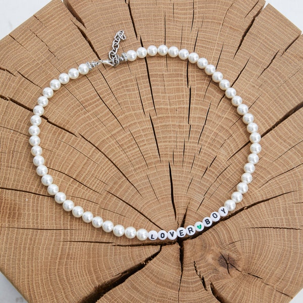 Perlenkette Loverboy | Halskette Herren mit Buchstaben | Streetwear Kette | Pearl Necklace Chain | Süßwasser Perlenkette | Sommer Trend